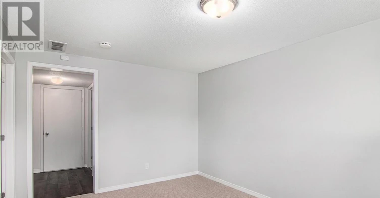 118 Monterey Drive, Ottawa, ON, K2H 7A8 - 18