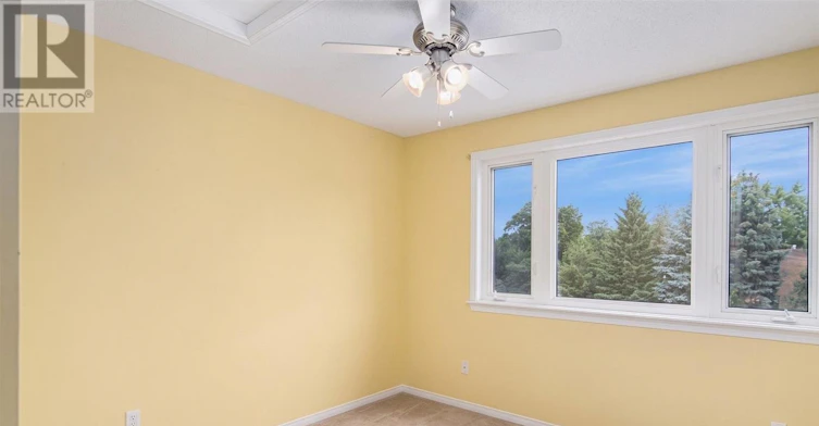 118 Monterey Drive, Ottawa, ON, K2H 7A8 - 12