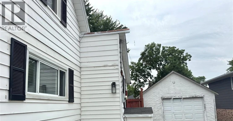 12333 Lanoue Street, Tecumseh, ON, N8N 1N2 - 2