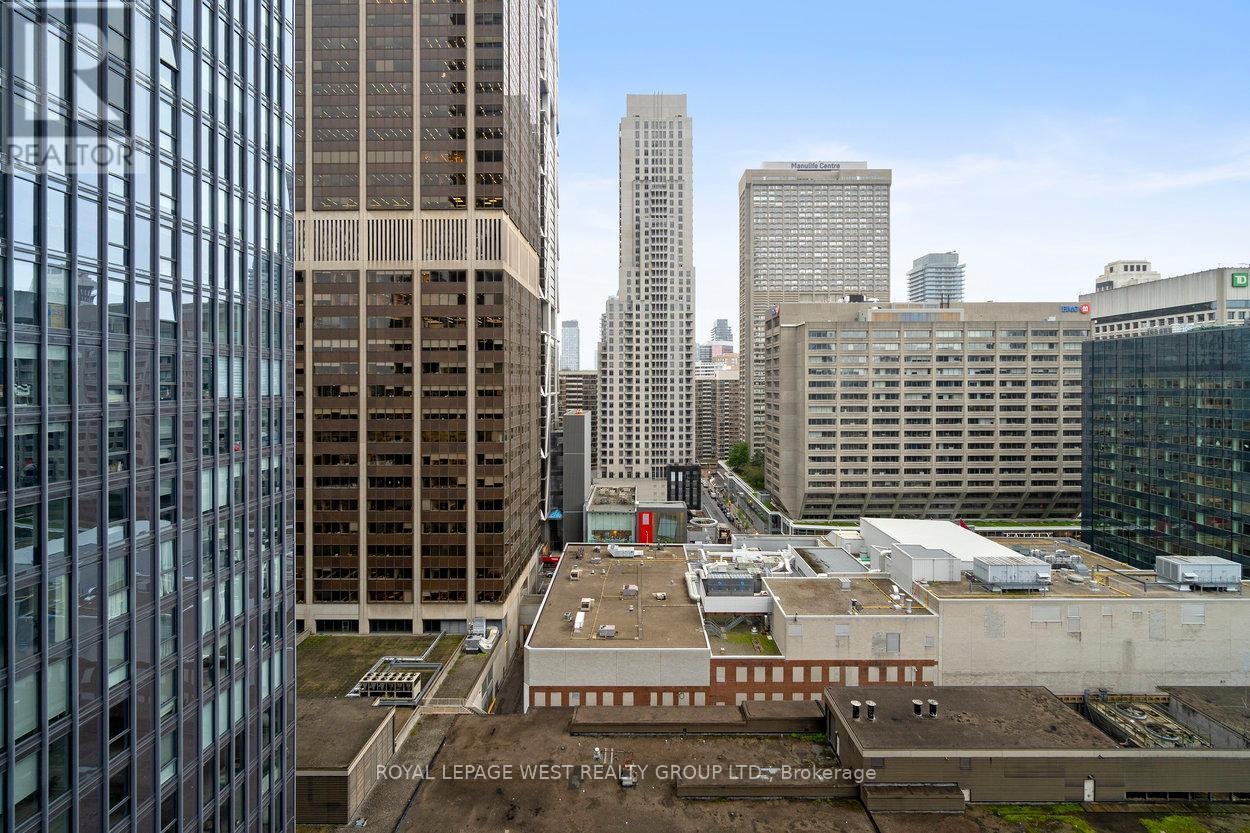 1310-11 Yorkville Avenue, Toronto, ON, M4W 0B7 - 40
