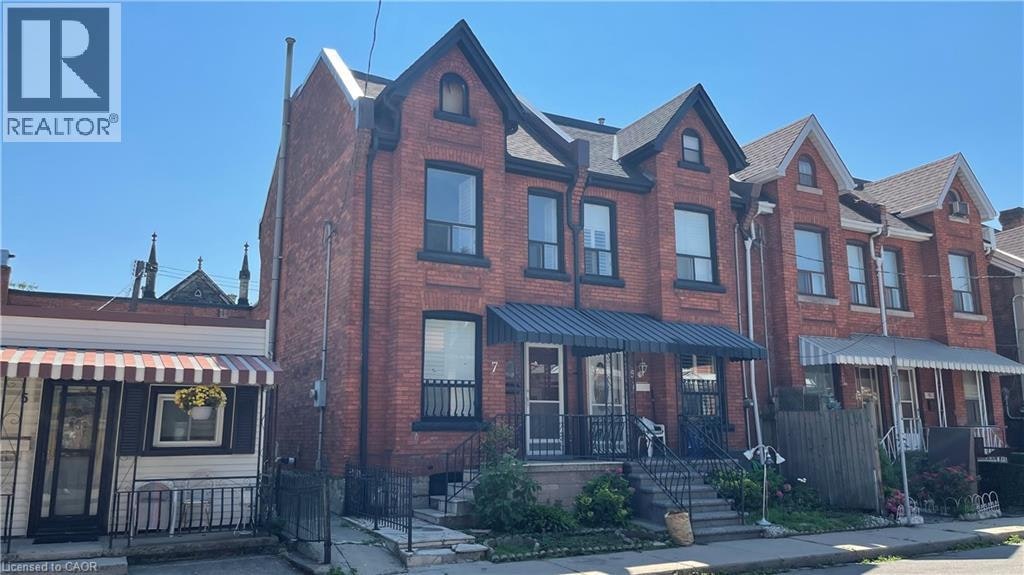 7 Severn Street, Hamilton, ON, L8R 2L5