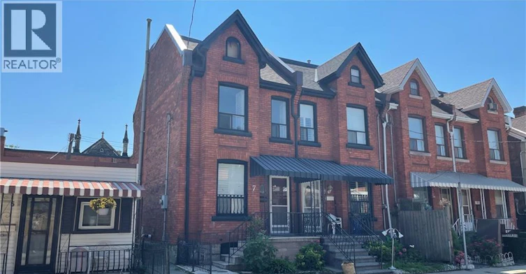 7 Severn Street, Hamilton, ON, L8R 2L5
