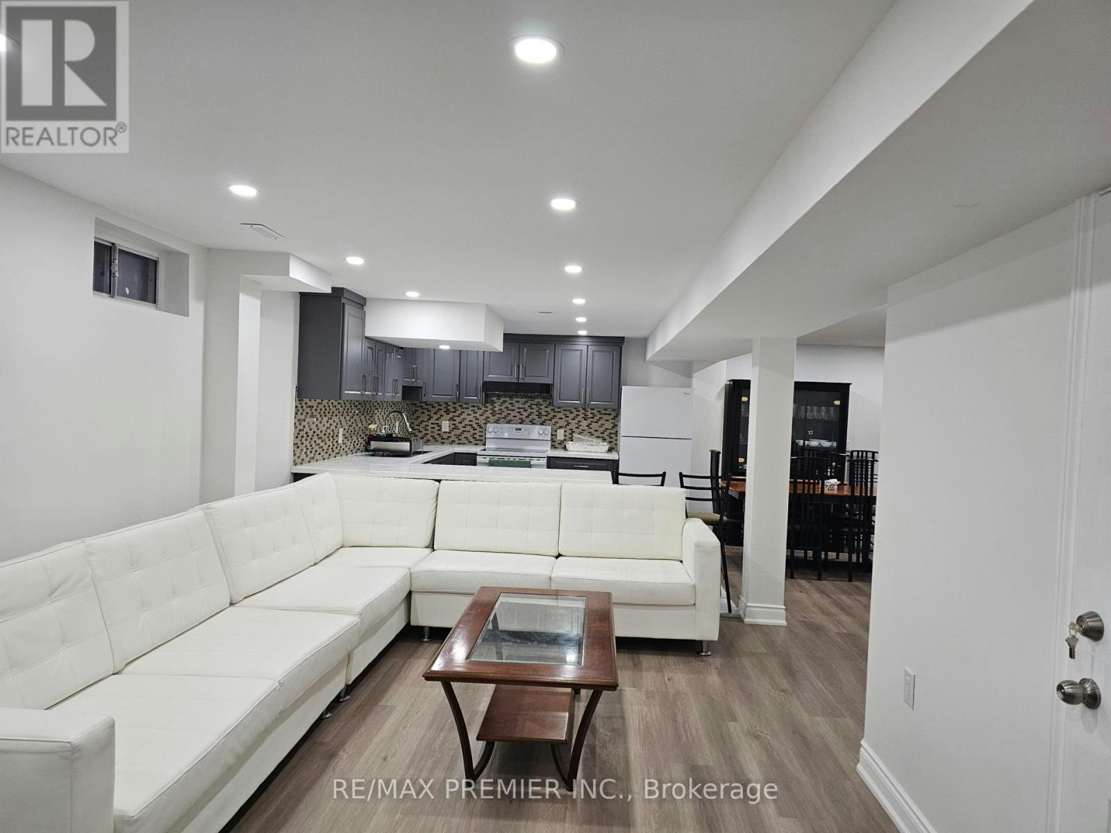 B - BASEMENT-16 Vineyard Court, Vaughan, ON, L4L 5M3 - 10
