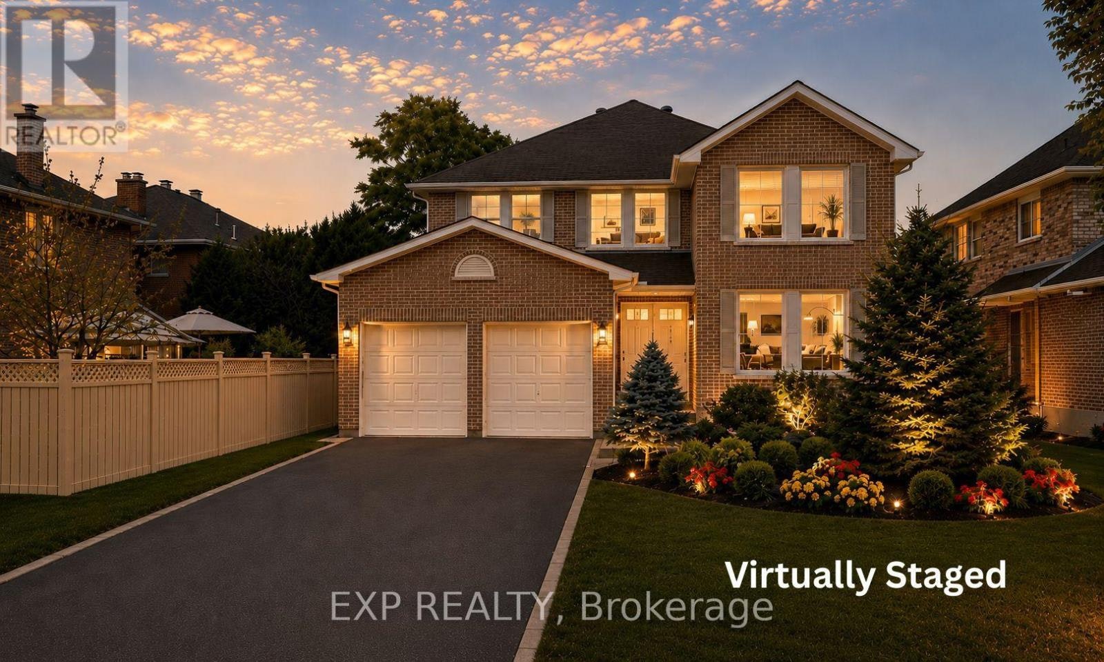 17 Heath Street, Richmond Hill, ON, L4B 2B6