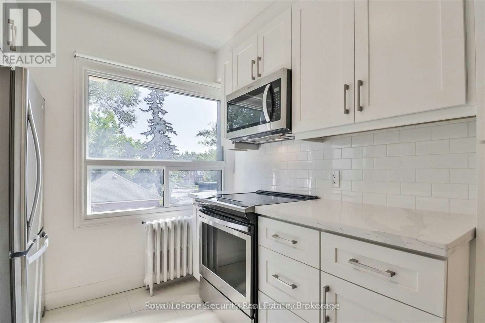 2-3317 Lake Shore Boulevard W, Toronto, ON, M8W 1M8 - 13