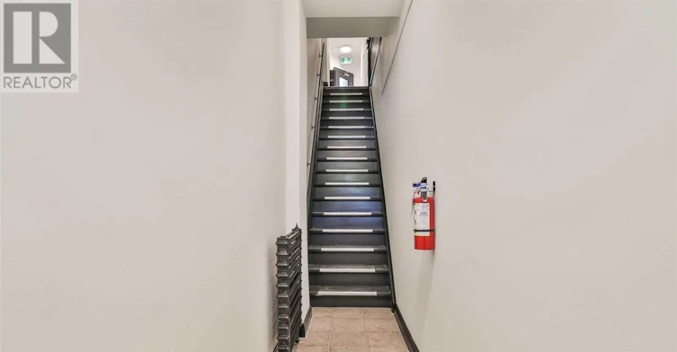 2-3317 Lake Shore Boulevard W, Toronto, ON, M8W 1M8 - 3