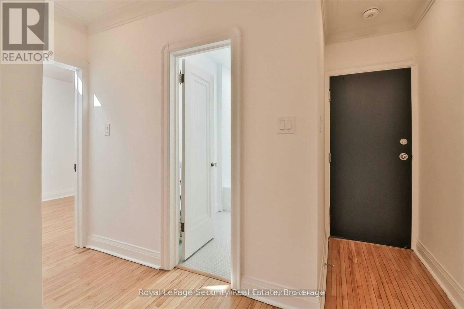 2-3317 Lake Shore Boulevard W, Toronto, ON, M8W 1M8 - 4
