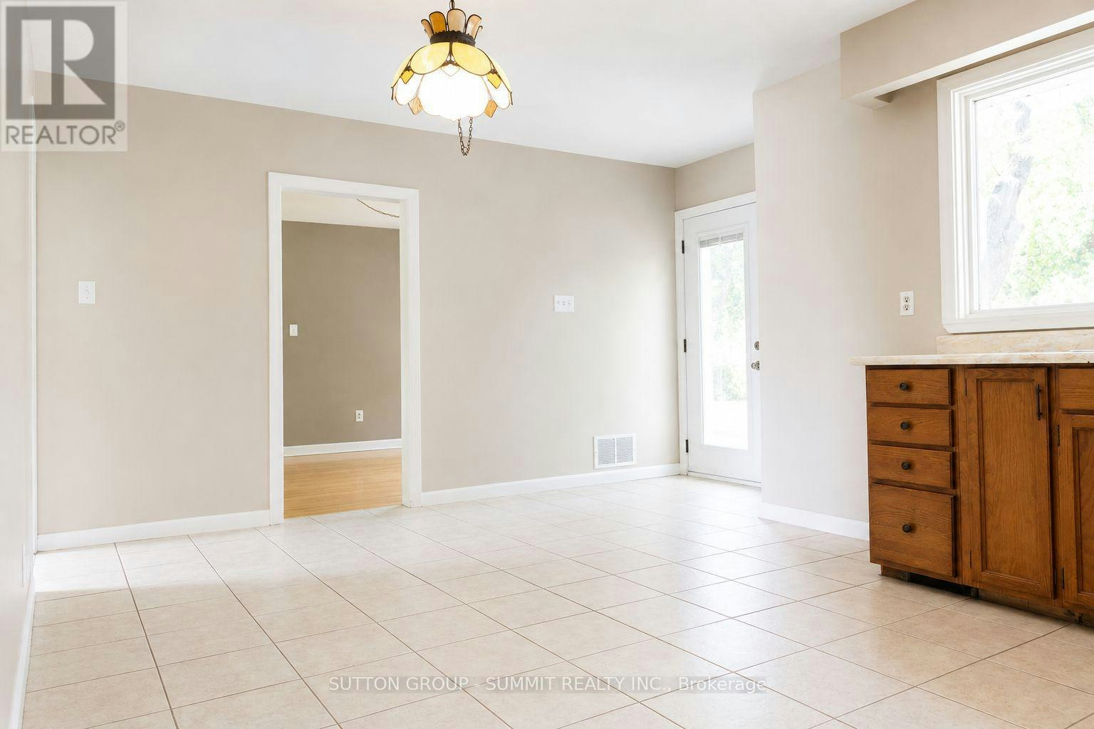 20 Havenridge Drive, Toronto, ON, M9P 3M4 - 32
