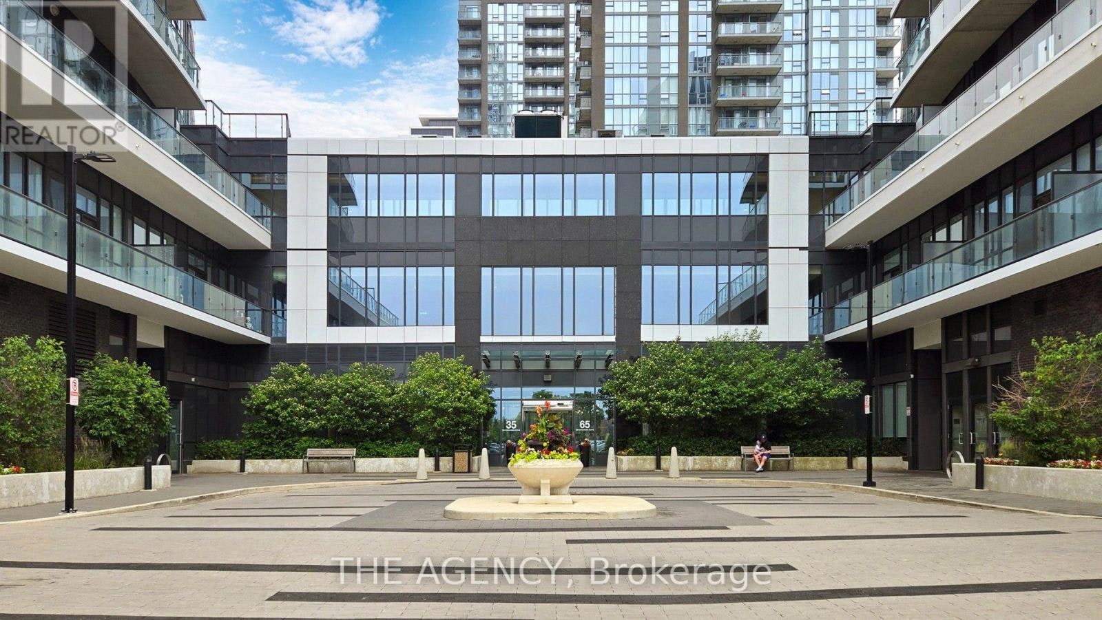 820-35 Watergarden Drive, Mississauga, ON, L5R 0G8 - 2