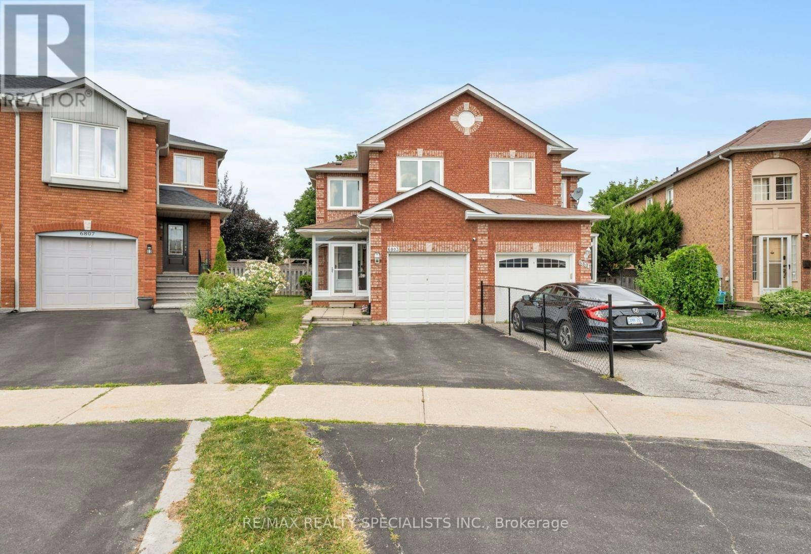 6803 Bansbridge Crescent, Mississauga, ON, L5N 6T3