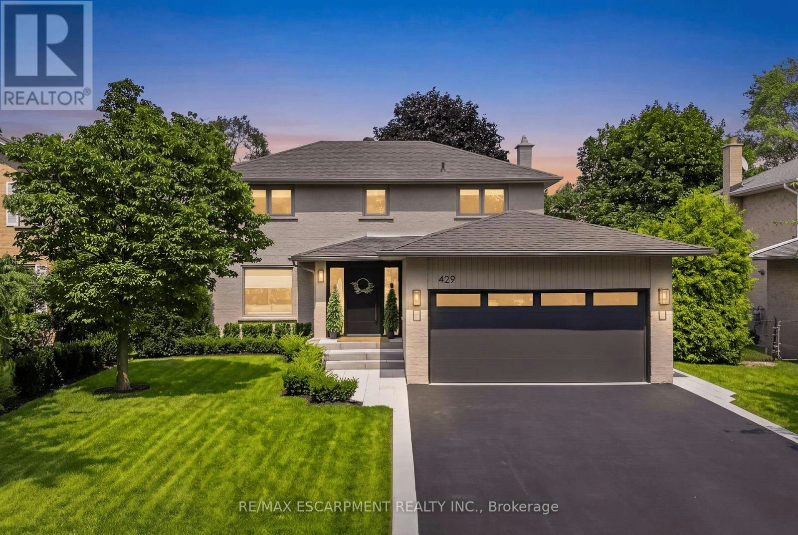 429 Claremont Crescent, Oakville, ON, L6J 6J9