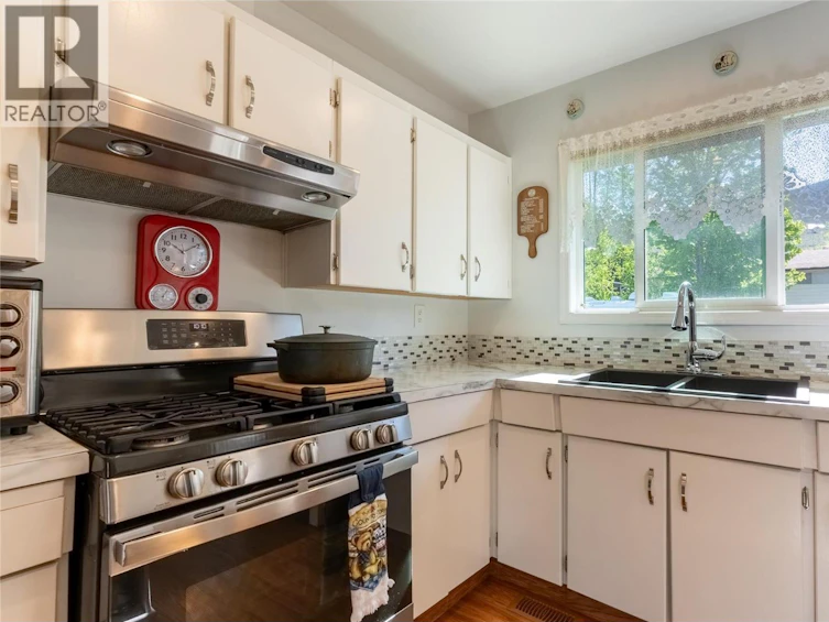 1254 Heustis Drive, Ashcroft, BC, V0K 1A0 - 21