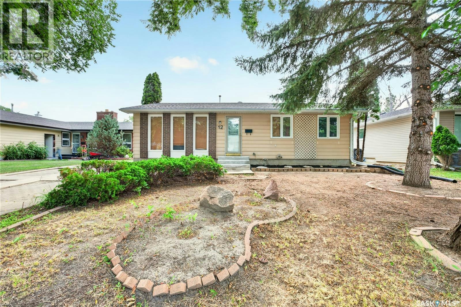 12 Jackson Bay, Regina, SK, S4R 6Y8
