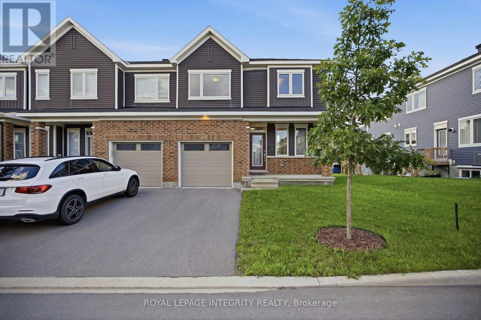 651 Chillerton Drive, Manotick, ON, K2J 6C6