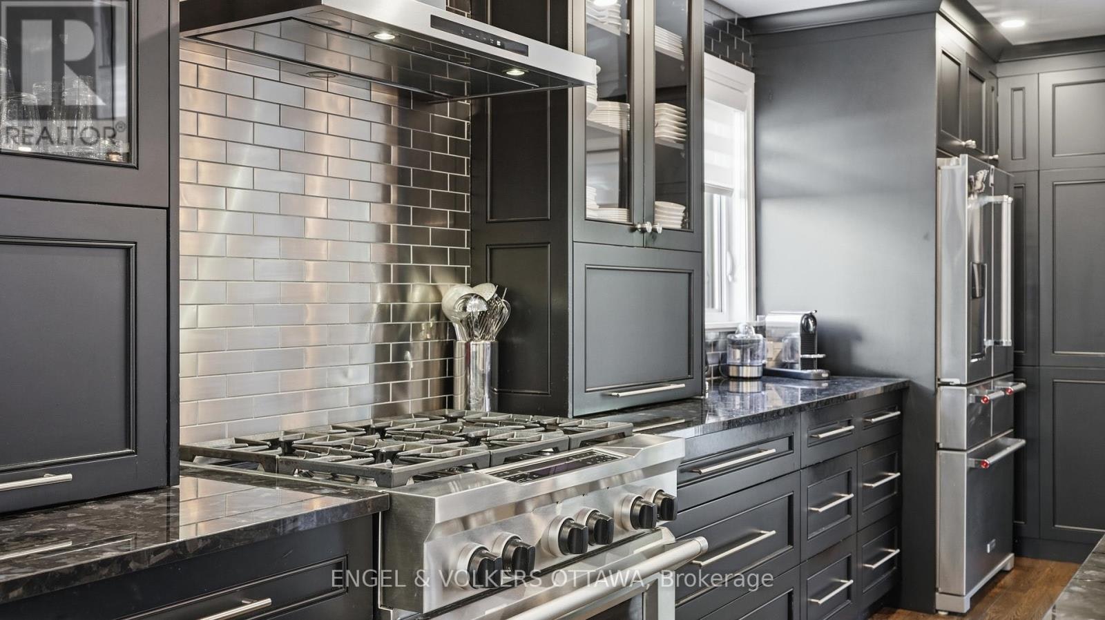 2855 Gothwood Place, Ottawa, ON, K1T 2V5 - 10