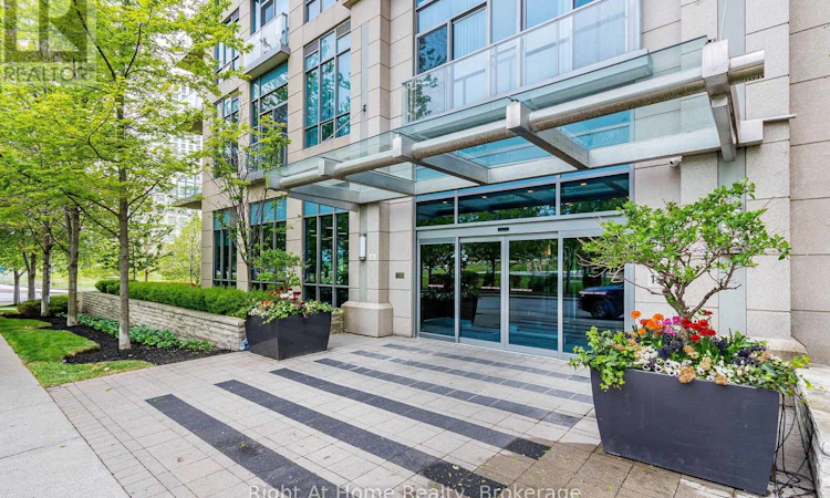 1303-15 Viking Lane