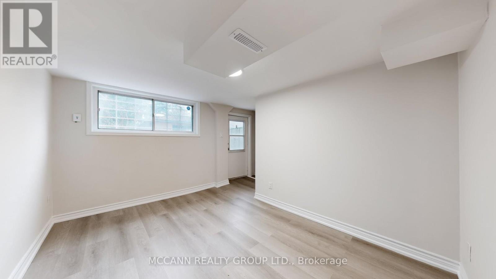 BSMT-496 Northcliffe Boulevard, Toronto, ON, M6E 3L5 - 13