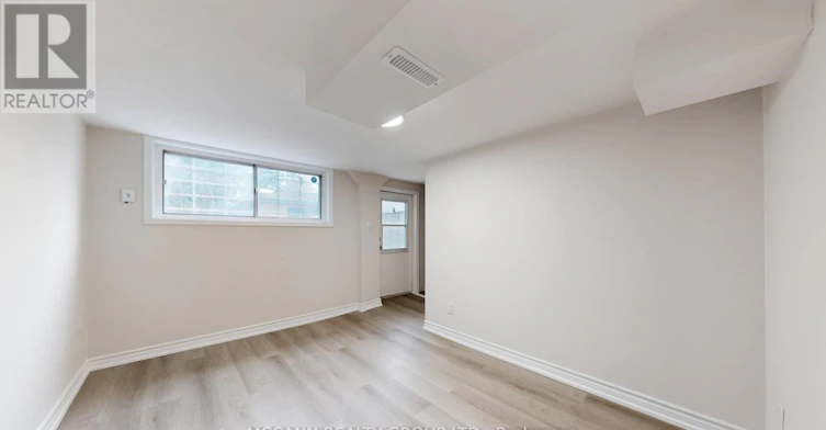 BSMT-496 Northcliffe Boulevard, Toronto, ON, M6E 3L5 - 13