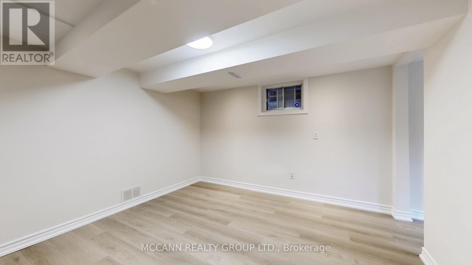 BSMT-496 Northcliffe Boulevard, Toronto, ON, M6E 3L5 - 12