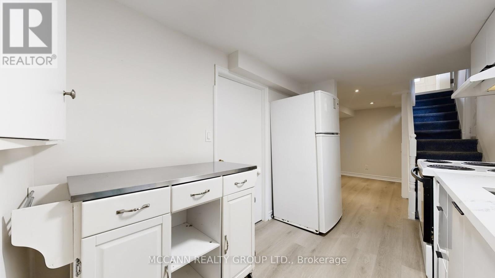 BSMT-496 Northcliffe Boulevard, Toronto, ON, M6E 3L5 - 8