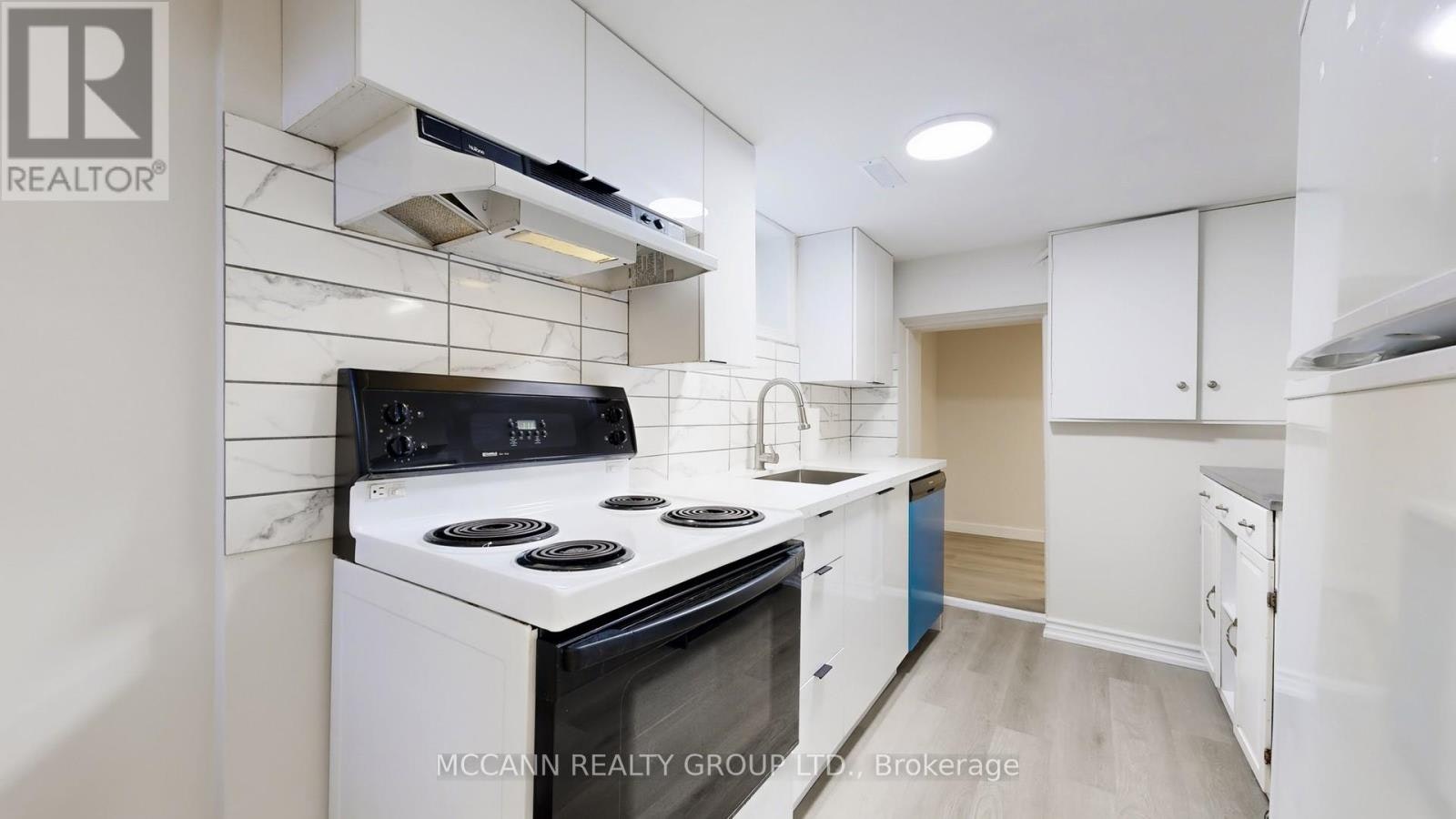 BSMT-496 Northcliffe Boulevard, Toronto, ON, M6E 3L5 - 6