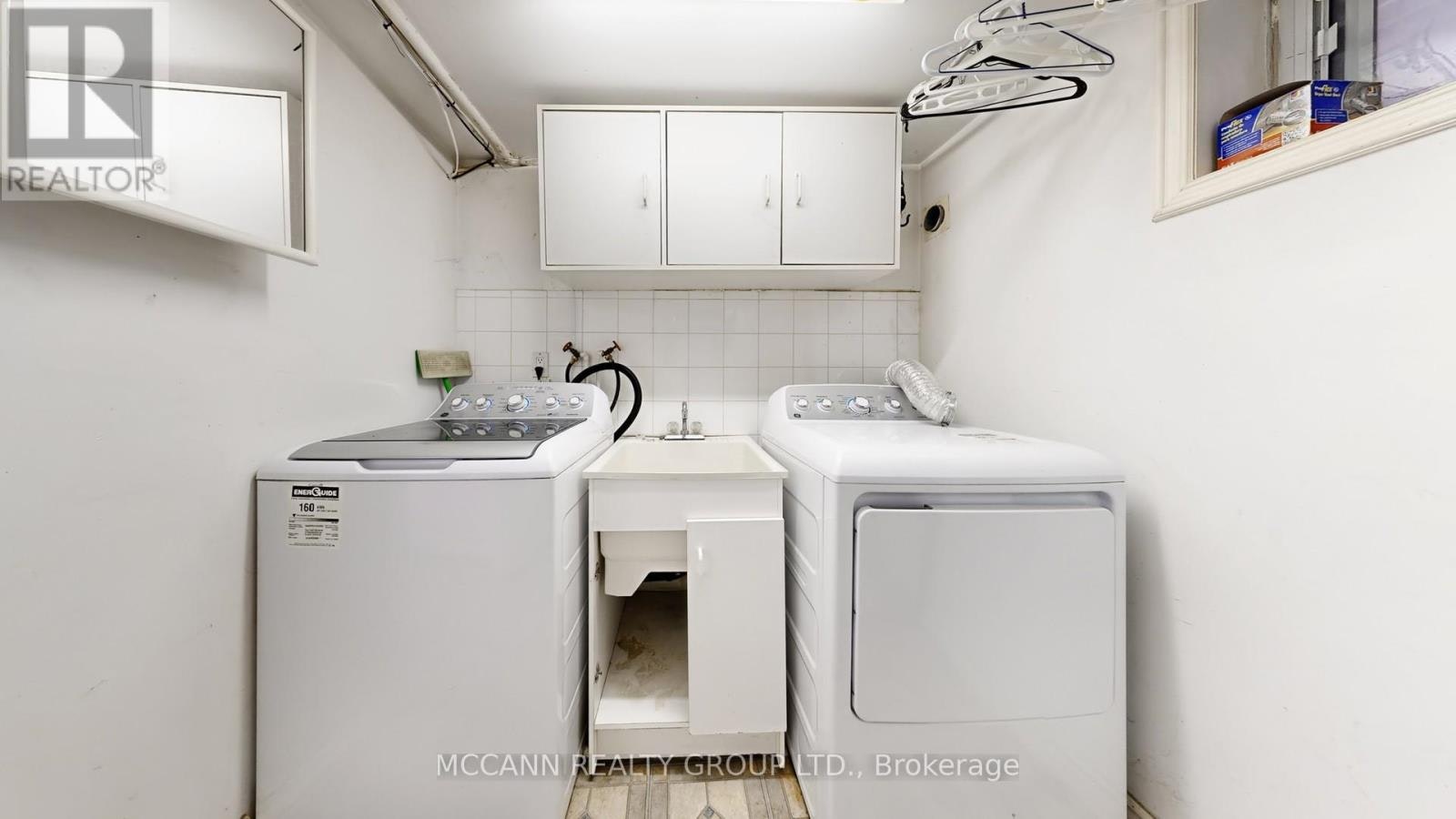 BSMT-496 Northcliffe Boulevard, Toronto, ON, M6E 3L5 - 17