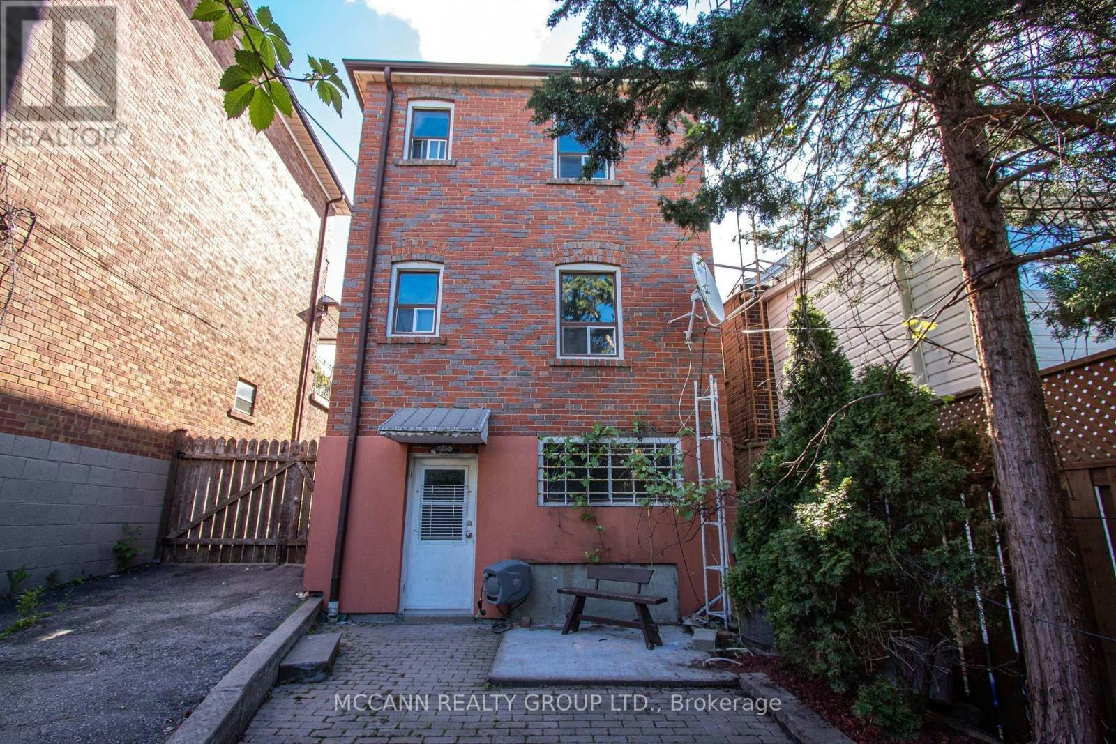 BSMT-496 Northcliffe Boulevard, Toronto, ON, M6E 3L5 - 19