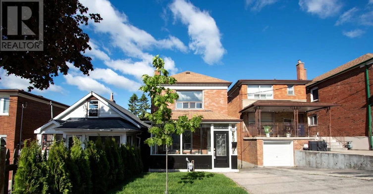 BSMT-496 Northcliffe Boulevard, Toronto, ON, M6E 3L5 - 4