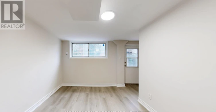 BSMT-496 Northcliffe Boulevard, Toronto, ON, M6E 3L5 - 9