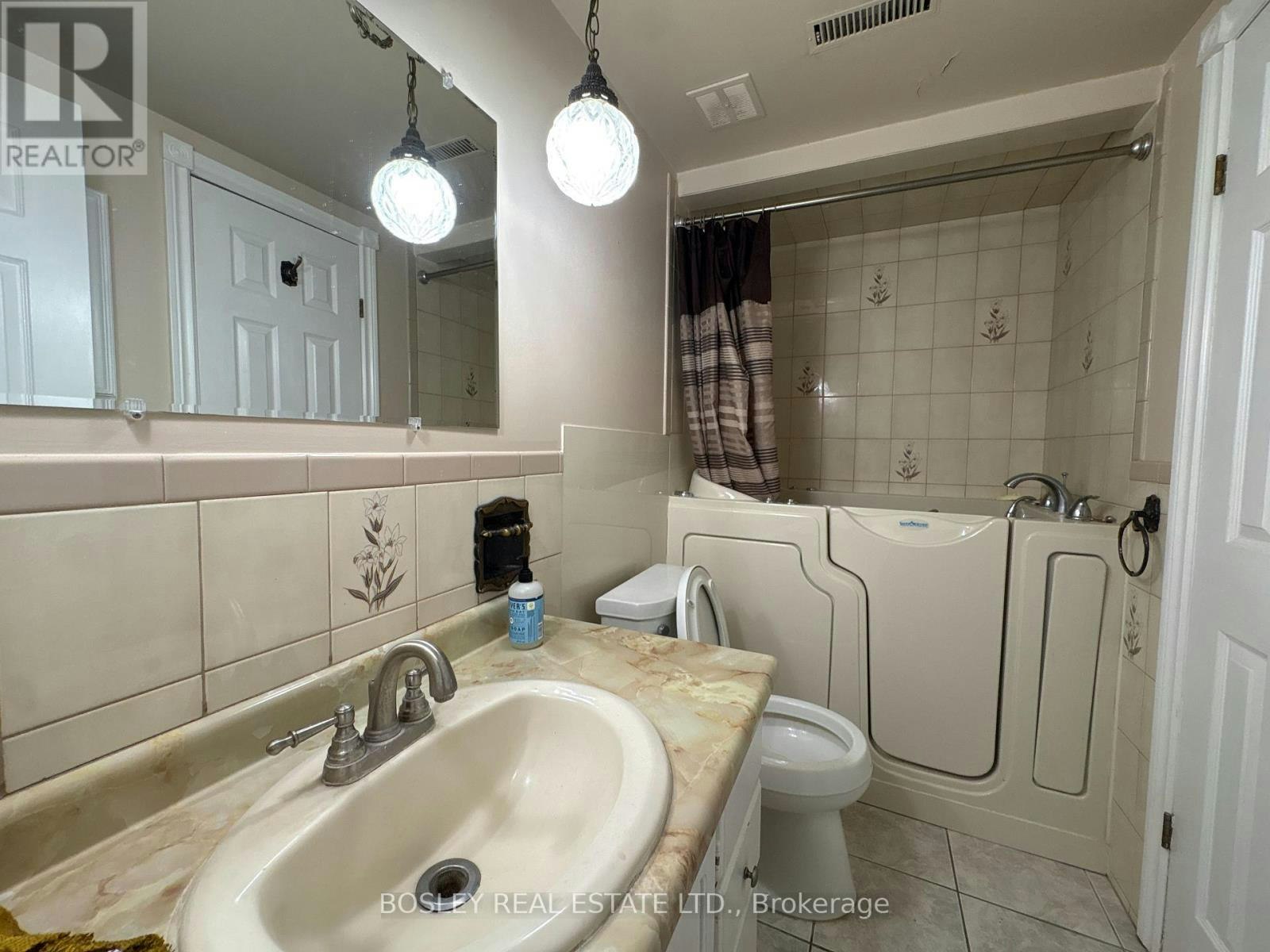 114 Lorne Avenue, Newmarket, ON, L3Y 4J6 - 26