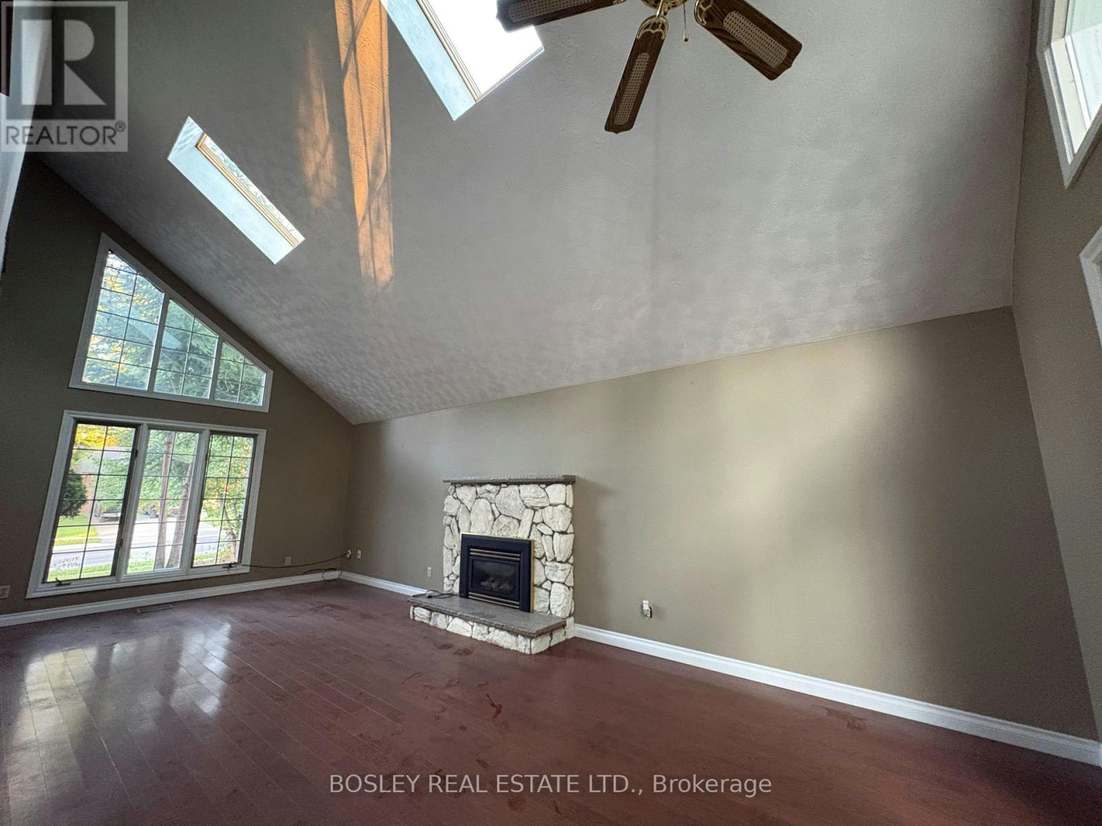 114 Lorne Avenue, Newmarket, ON, L3Y 4J6 - 4