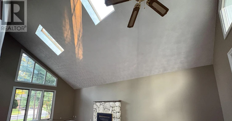 114 Lorne Avenue, Newmarket, ON, L3Y 4J6 - 4