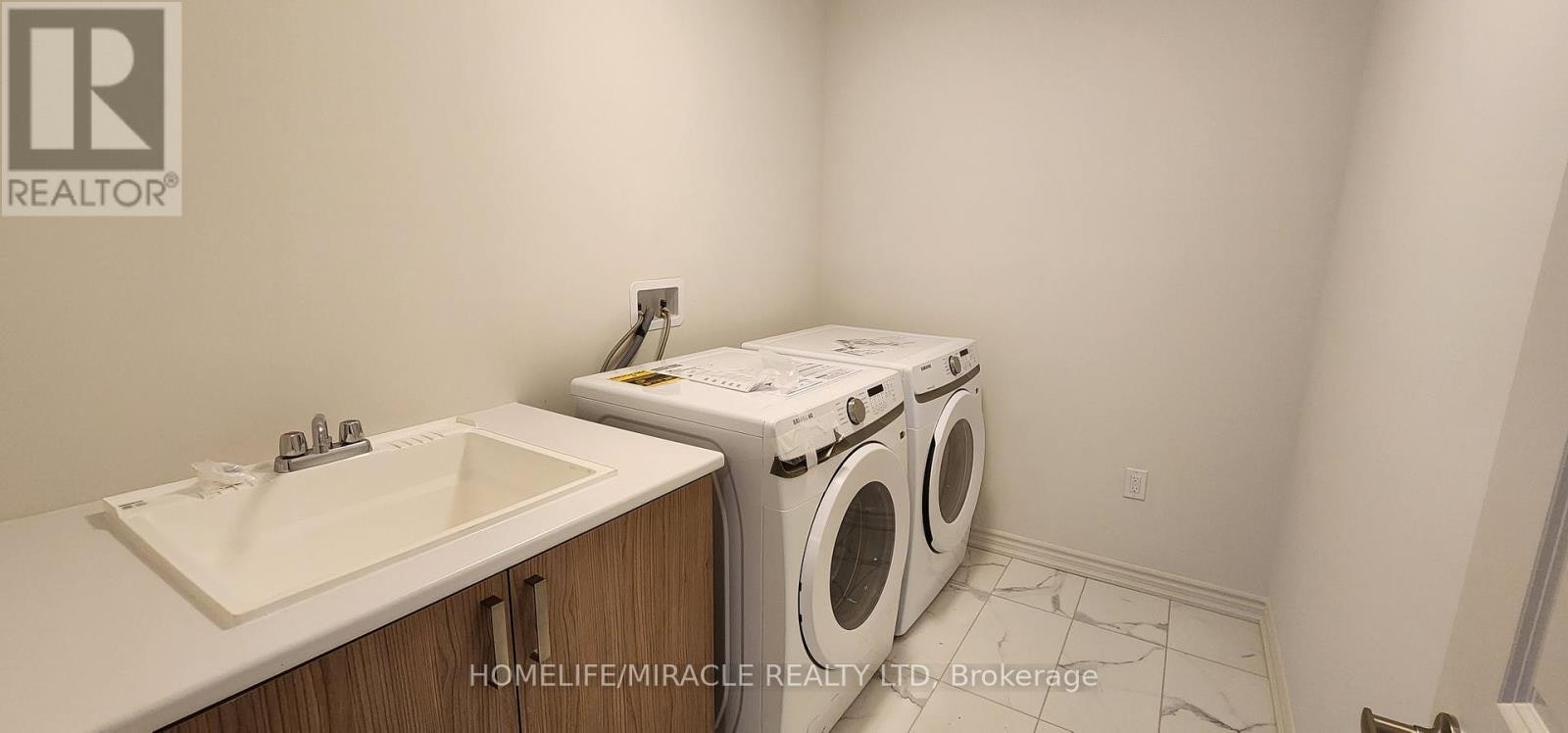 30 Hummingbird Grove, Adjala-Tosorontio, ON, L0G 1W0 - 33