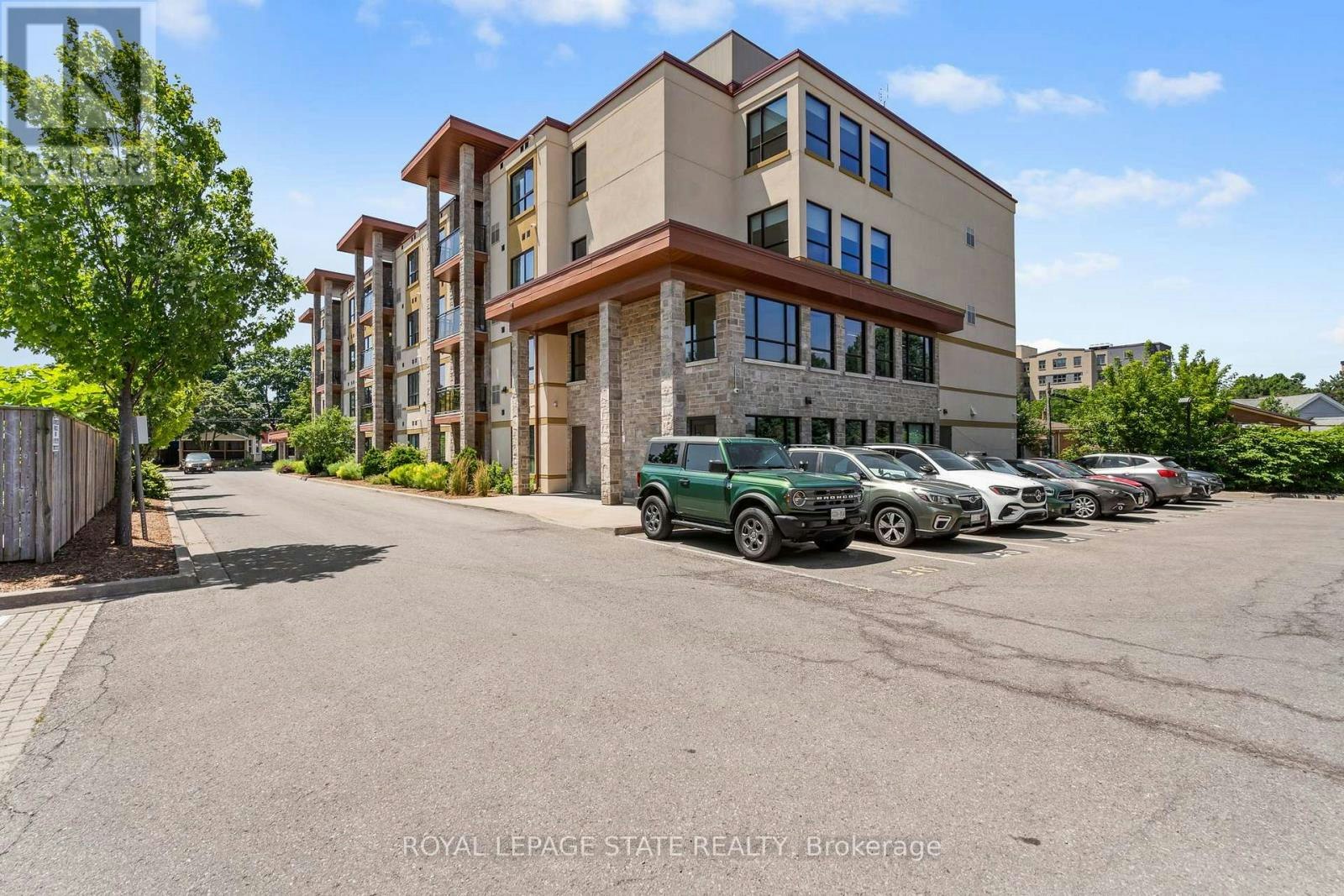 402-26 Wellington Street, St. Catharines, ON, L2R 6Y8 - 4