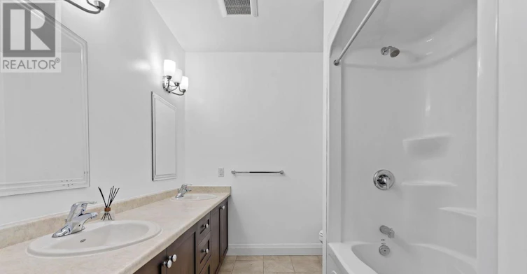 402-26 Wellington Street, St. Catharines, ON, L2R 6Y8 - 14