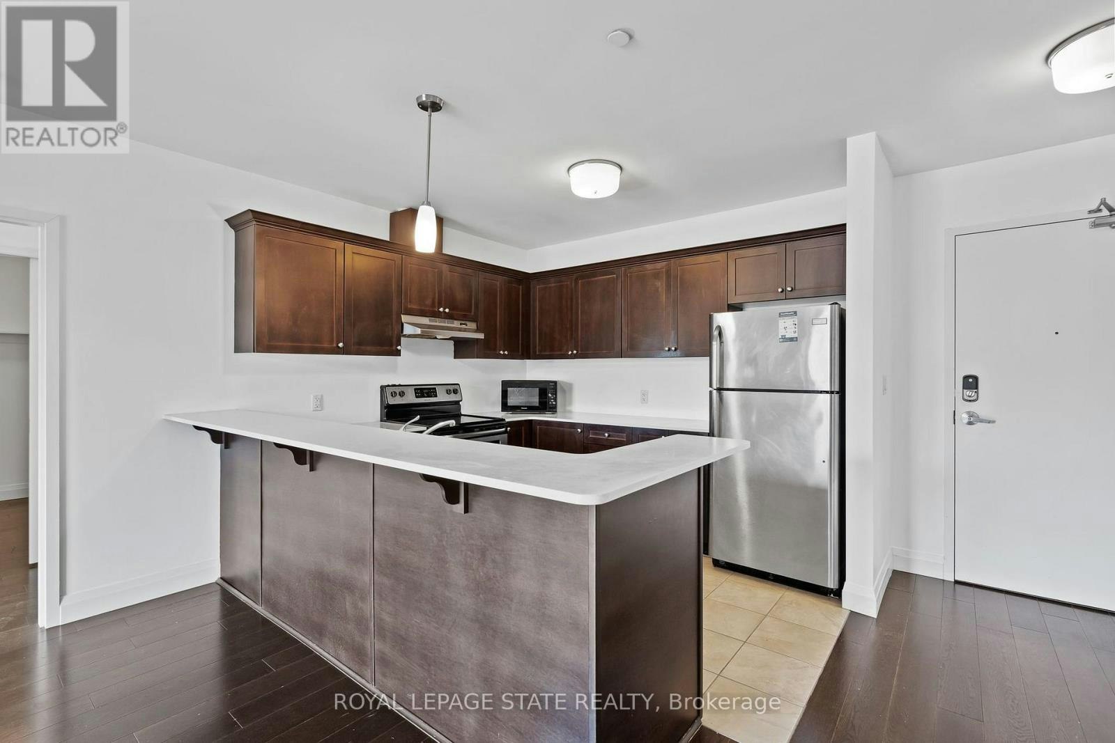 402-26 Wellington Street, St. Catharines, ON, L2R 6Y8 - 8