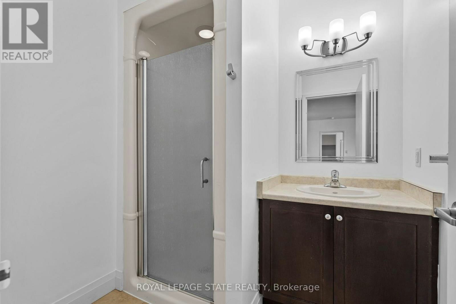 402-26 Wellington Street, St. Catharines, ON, L2R 6Y8 - 16