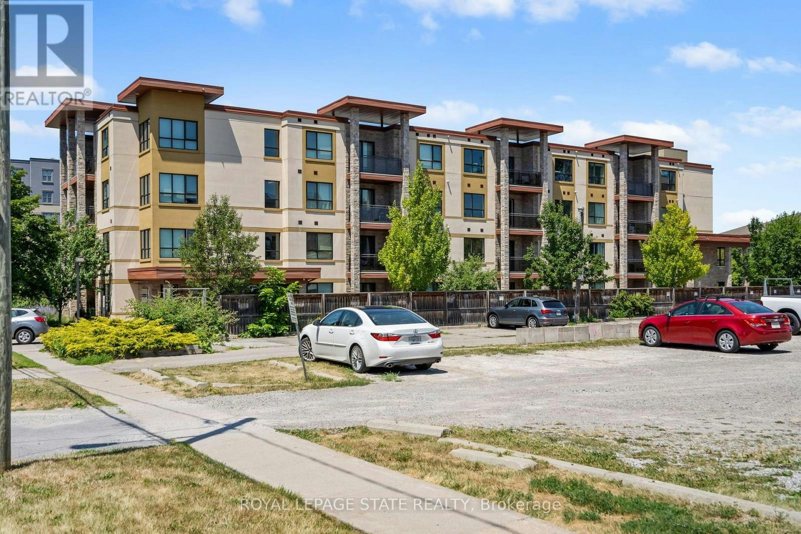 402-26 Wellington Street, St. Catharines, ON, L2R 6Y8 - 3