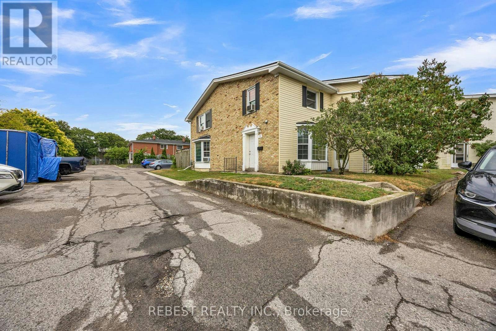 1-73 Arbour Glen Crescent, London, ON, N5Y 1Z9