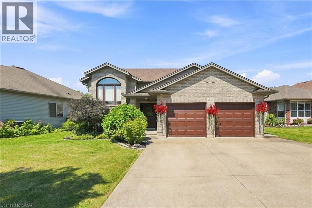 202 Wellbrook Boulevard, Welland, ON, L3C 7M9