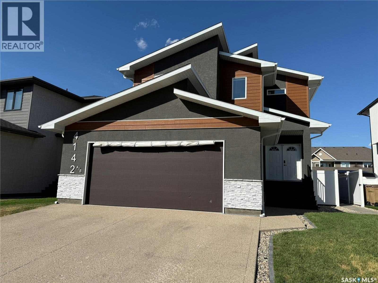 4142 A/B Green Olive Way E, Regina, SK, S4V 1P8