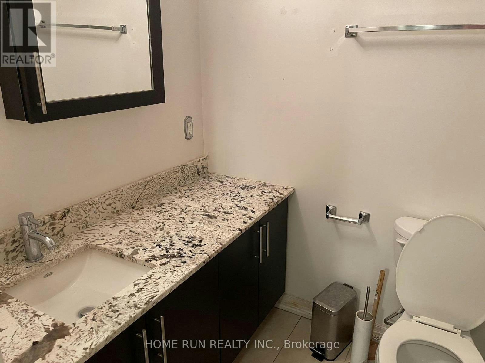 1307-242 Rideau Street, Ottawa, ON, K2S 0B7 - 17