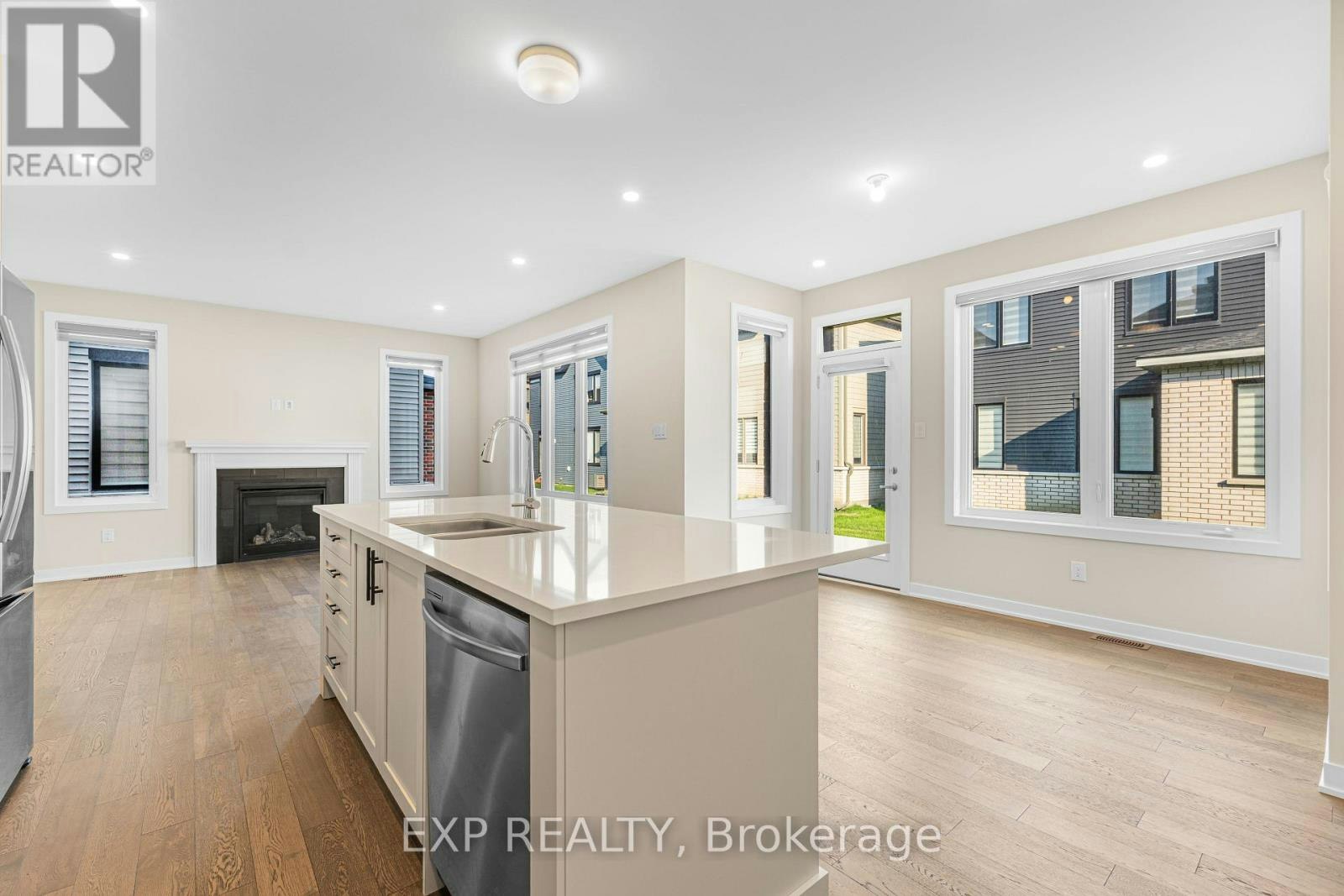 345 Peninsula Road, Ottawa, ON, K2J 7L9 - 4