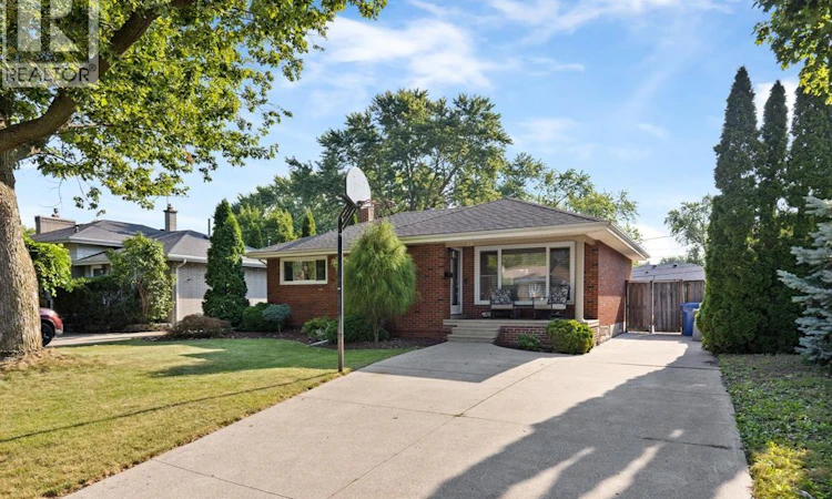 462 Dormar Drive