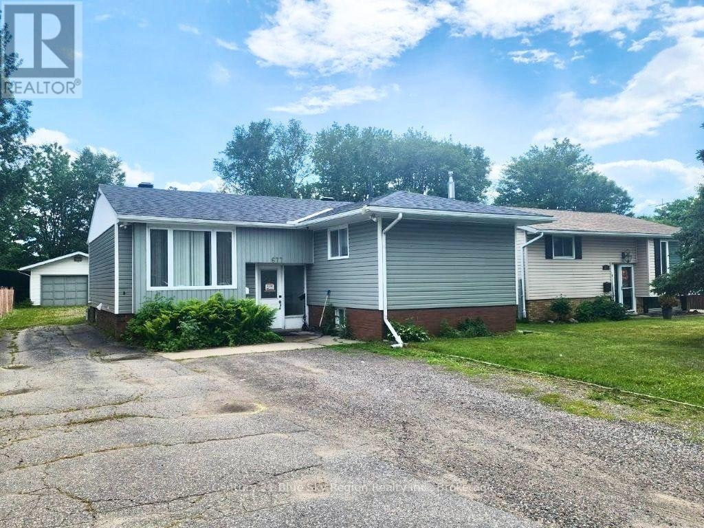 677 Tackaberry Drive, North Bay, ON, P1B 8R1