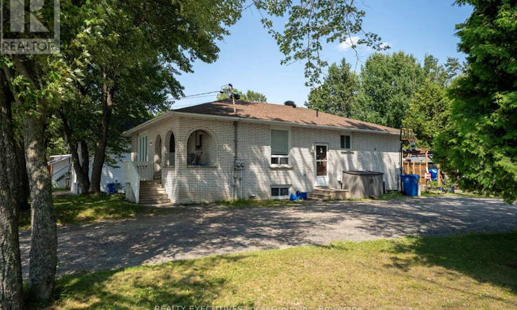 408 Nipissing Street