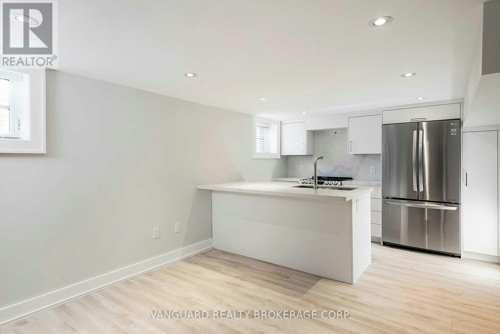BASEMENT-187 Brooke Avenue, Toronto, ON, M5M 2K7 - 3