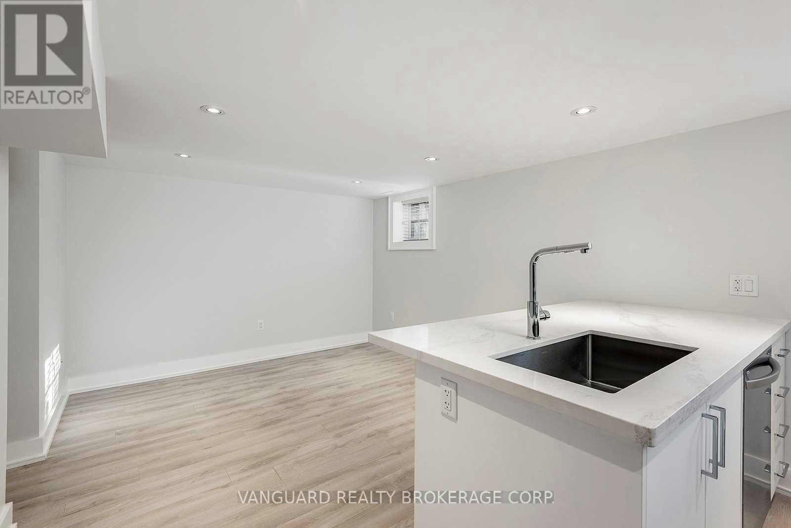 BASEMENT-187 Brooke Avenue, Toronto, ON, M5M 2K7 - 5