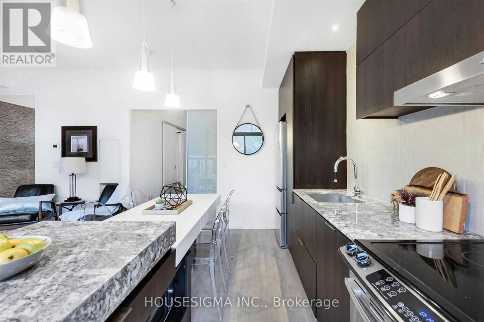 305-101 Charles Street E, Toronto, ON, M4Y 0A9 - 10