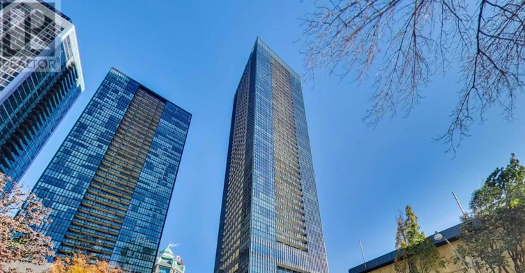 305-101 Charles Street E, Toronto, ON, M4Y 0A9